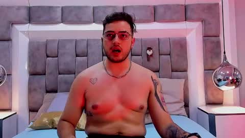 ethan_greys online show from November 17, 8:06 am