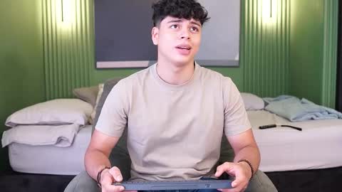 ethan_occonor online show from January 8, 6:35 pm