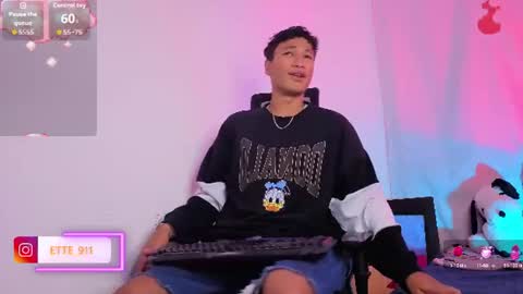 ette online show from July 29, 1:26 am