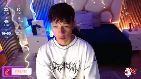 ette online show from December 22, 4:09 am