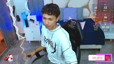 ette online show from November 28, 3:10 am