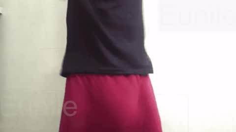 eunile online show from March 21, 8:19 am