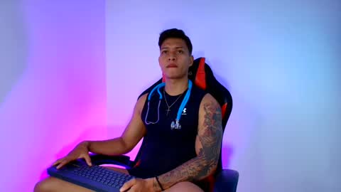 Snapshot of evan_greey chatting on March 11, 12:39 pm EVAN GREY online show from March 11, 12:39 pm