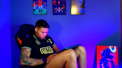 EVAN GREY online show from July 28, 11:58 pm