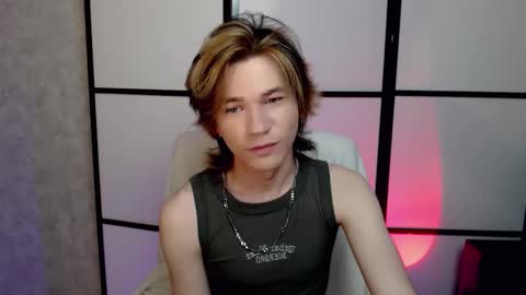 Snapshot of evan_reinhart chatting on October 14, 5:58 am evan_reinhart online show from October 14, 5:58 am