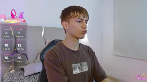 evan_tay online show from March 21, 4:05 am