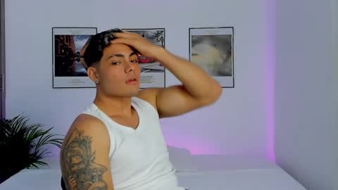 EVAN TYLER online show from October 11, 9:52 pm