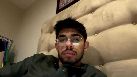 Snapshot of evansjacob chatting on September 13, 12:11 am evansjacob online show from September 13, 12:11 am