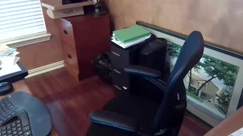 Snapshot of exhibitman69_ldb chatting on January 20, 10:48 pm exhibitman69_ldb online show from January 20, 10:48 pm