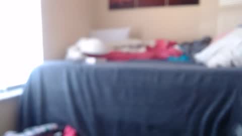 eyeswall0w online show from April 10, 2:57 pm