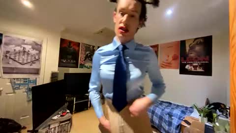 fagboysissy online show from January 5, 5:27 pm