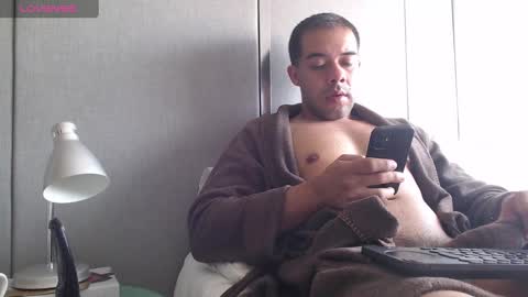 Snapshot of faustosaenz chatting on January 13, 3:15 pm FAUSTO online show from January 13, 3:15 pm