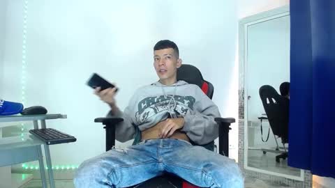 Favel Gomez online show from January 7, 12:59 pm