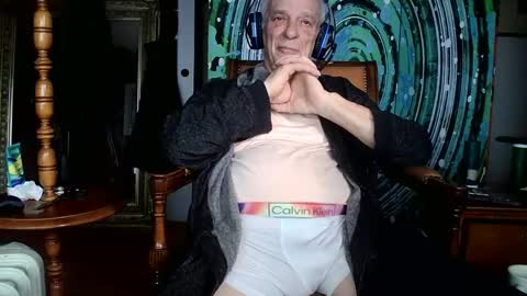 hungnsexy  online show from December 20, 7:17 pm