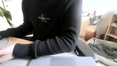 fem_alice_louis_dom online show from March 19, 1:25 pm