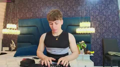 Femboy Max online show from January 13, 12:09 pm