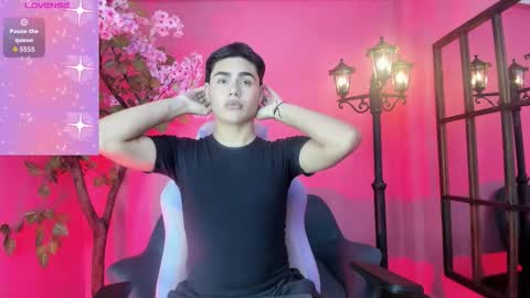 Noa online show from February 11, 7:30 pm