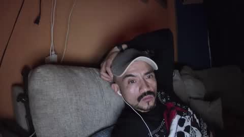 fernand89 online show from December 17, 7:18 am