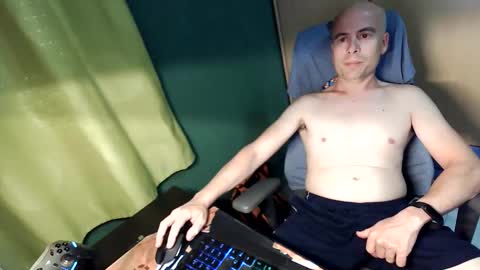 fernandez83 online show from May 25, 3:51 pm