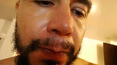 Samuel online show from March 31, 4:58 am