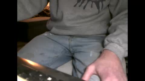 Snapshot of fifi010203 chatting on January 27, 2:13 pm fifi010203 online show from January 27, 2:13 pm