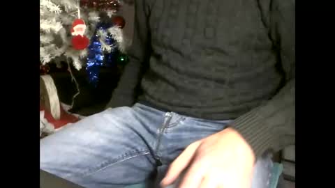 Snapshot of fifi010203 chatting on December 14, 10:13 am fifi010203 online show from December 14, 10:13 am