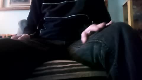 Snapshot of fifi010203 chatting on February 11, 8:48 am fifi010203 online show from February 11, 8:48 am