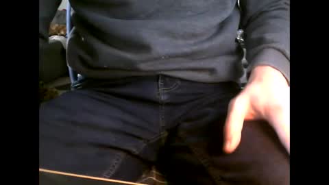 Snapshot of fifi010203 chatting on February 18, 8:05 am fifi010203 online show from February 18, 8:05 am