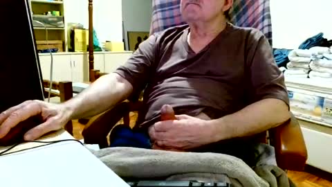 filhober online show from July 14, 2:05 am