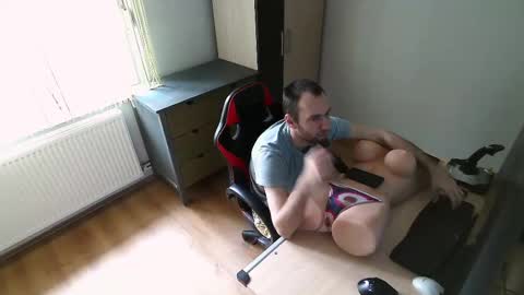 Jane and Findo online show from March 1, 2:55 pm