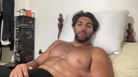 fitcurvyman4fun_69 online show from July 21, 2:52 pm