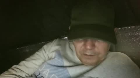 Snapshot of flattop69 chatting on October 31, 11:52 pm flattop69 online show from October 31, 11:52 pm