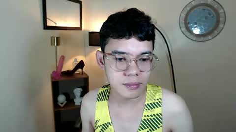 Snapshot of floriankeirxx_ chatting on October 24, 2:02 am floriankeirxx_ online show from October 24, 2:02 am
