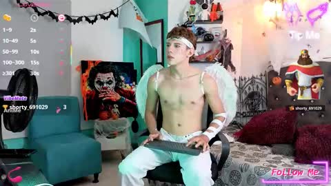 flowers109 online show from October 28, 12:13 am