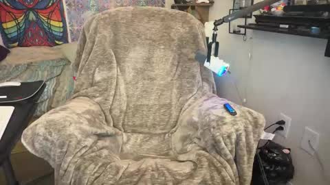 Chris online show from October 26, 3:58 pm