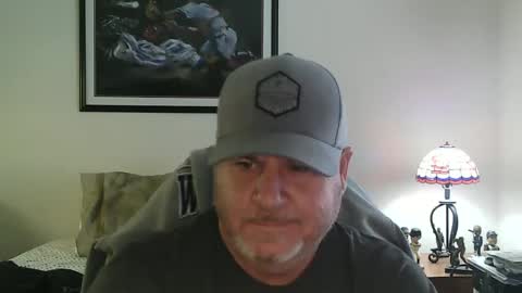 Snapshot of foreplayman22 chatting on February 23, 7:47 pm foreplayman22 online show from February 23, 7:47 pm