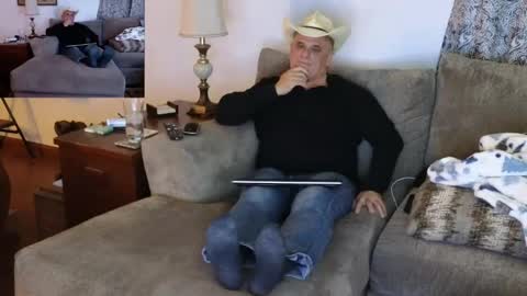 Hunter online show from January 15, 3:22 am