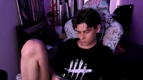 Foxicfu online show from March 19, 7:44 am