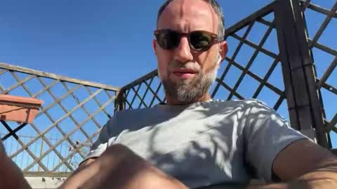 fra___ online show from October 28, 9:34 am