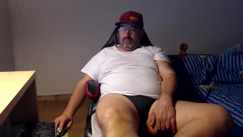 Fraboys online show from April 1, 5:42 am