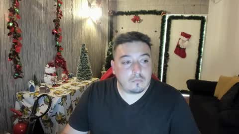 Juan online show from December 2, 9:37 pm