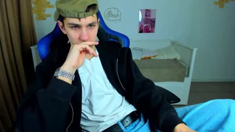 Frank online show from February 3, 6:11 am