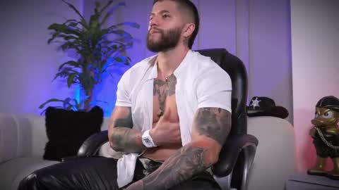 Frank Farrell. Hey remember to give me a thumbs up Ty online show from April 15, 11:37 pm