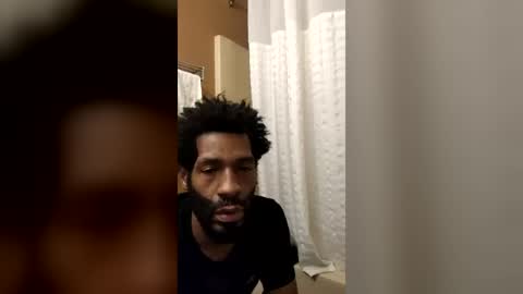 freak179602 online show from June 24, 8:17 am