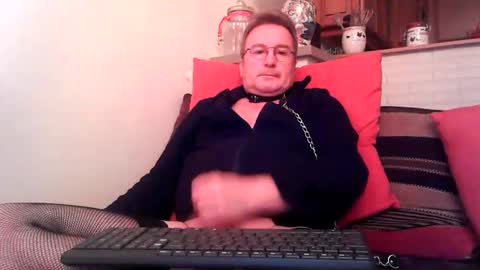 freddy9509 online show from November 25, 7:27 pm