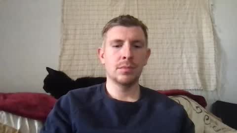 Freddy Foot Balls online show from April 18, 9:15 pm