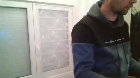 fredodu41 online show from December 9, 5:35 pm