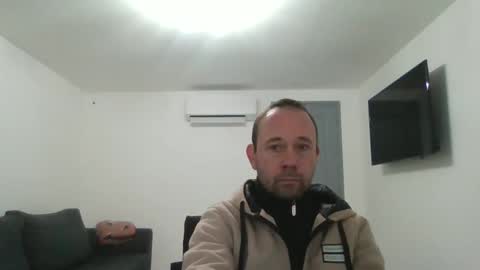 fredodu41 online show from January 18, 9:02 am