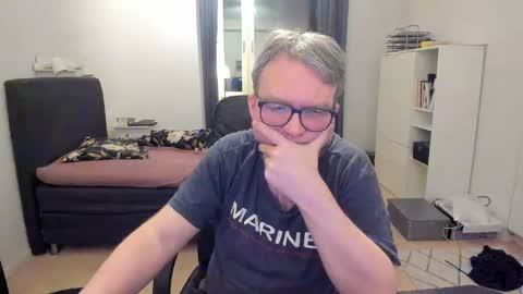 Fredrik online show from February 2, 6:53 pm