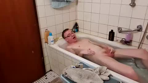 Chriss online show from February 26, 6:09 pm